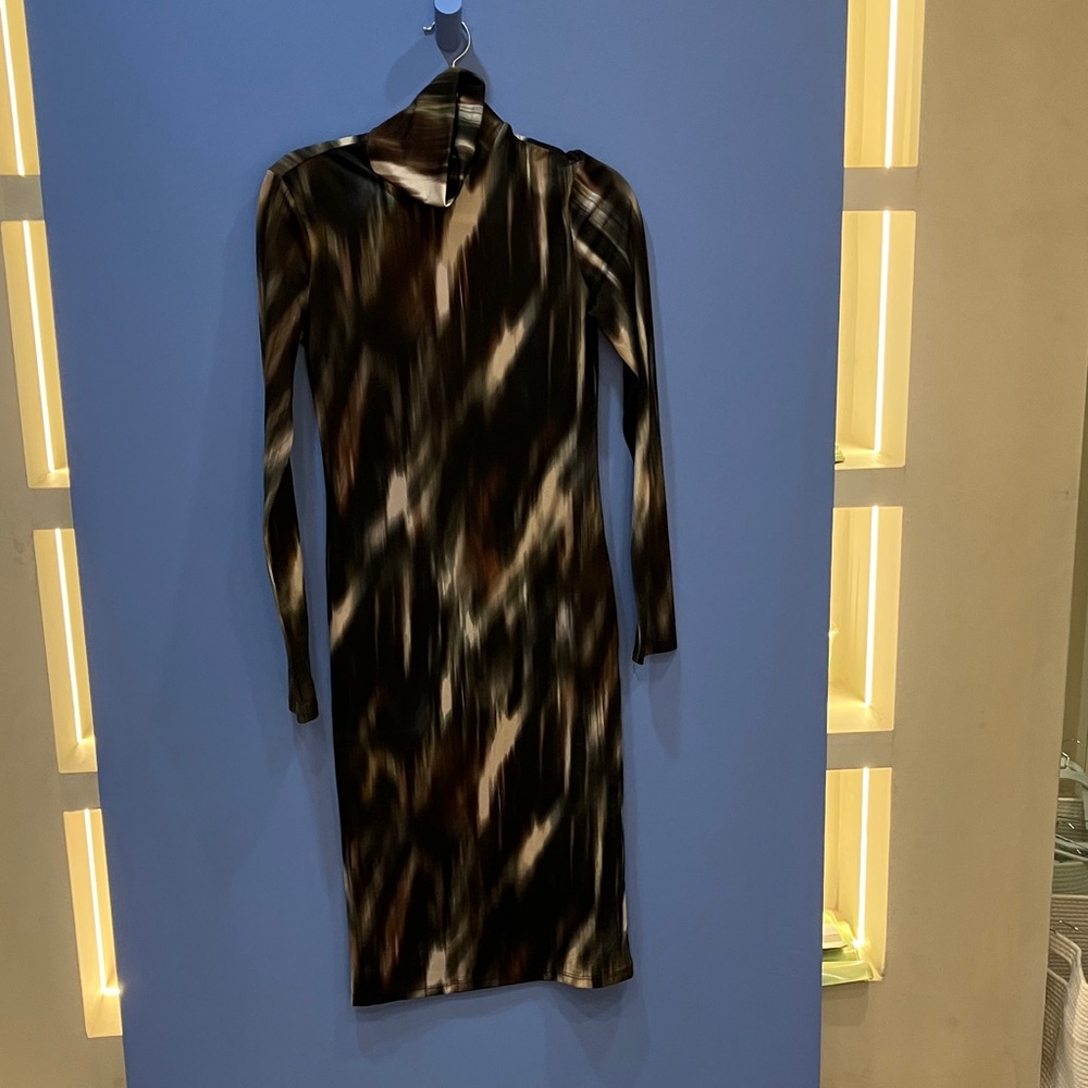 H&M Black and Brown Long Sleeve Dress